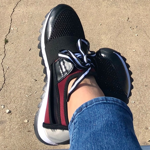 Trendy Burgundy Black side slit sneakers - Picture 7 of 7